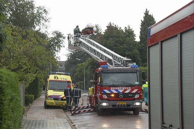 2010/233/GB 20100910 016 Leeuwenhoekstraat afhijsen.jpg